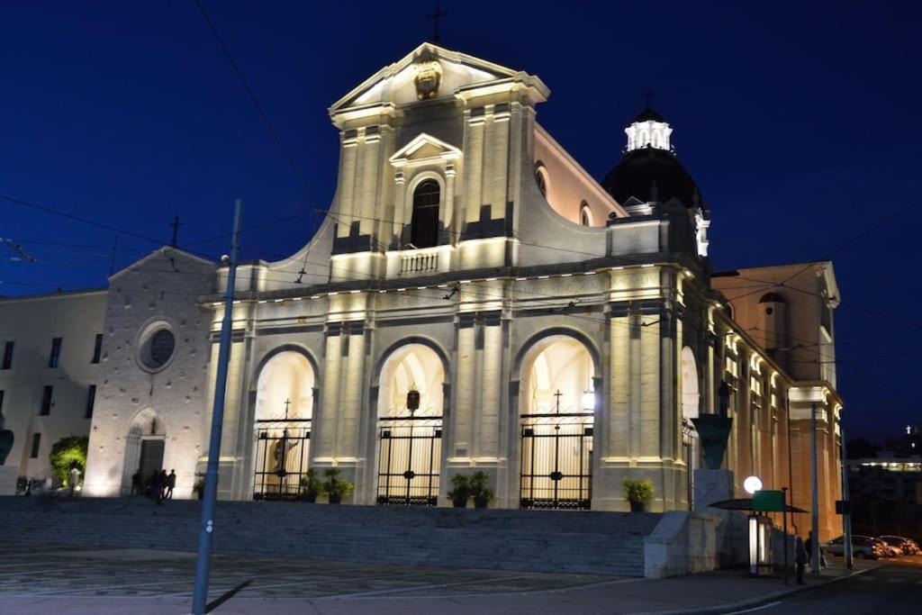 Da Mari Casa Vacanza Cagliari Exteriör bild